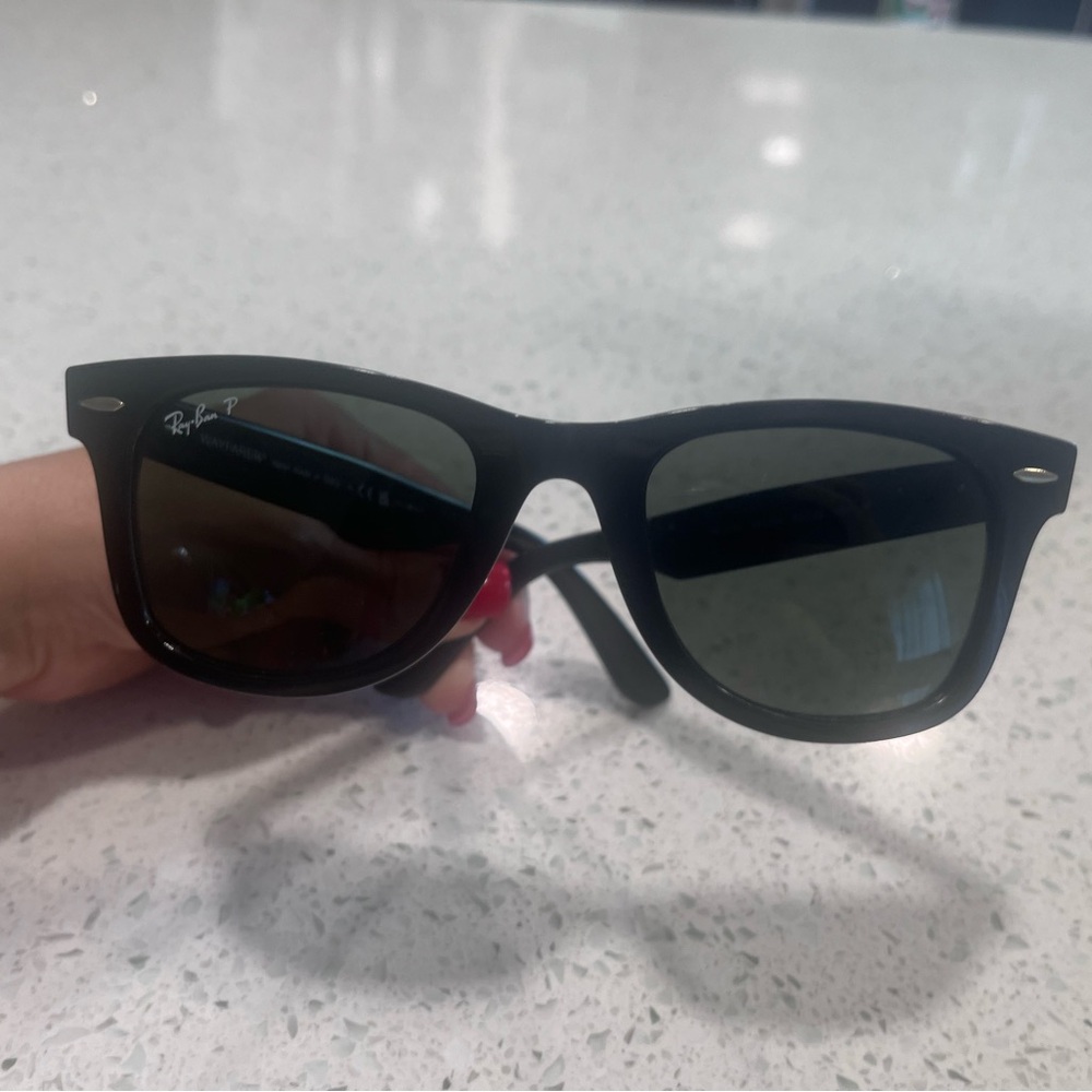 Ray-Ban Classic Black Sunglasses